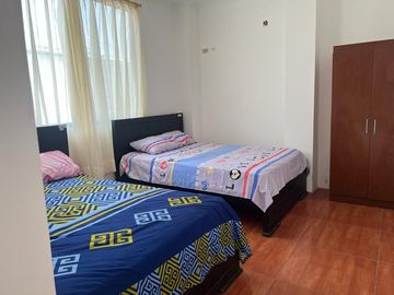 SE VENDE CASA EN CHONE