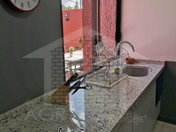 CASA DE TRES RECAMARAS AMPLIO PATIO Y CUARTO DE SERVICIO EN TEJEDA