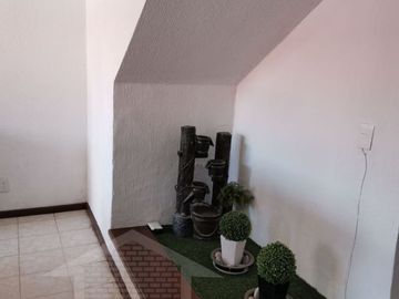 CASA DE TRES RECAMARAS AMPLIO PATIO Y CUARTO DE SERVICIO EN TEJEDA