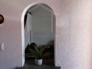 CASA DE TRES RECAMARAS AMPLIO PATIO Y CUARTO DE SERVICIO EN TEJEDA