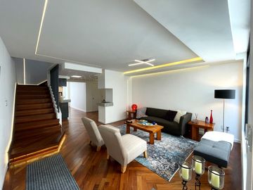 San Ángel Casa en Venta 5R 3.5B 3E Patios Terrazas Roof Garden.