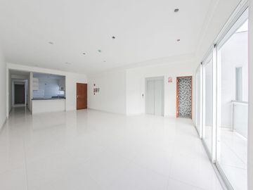 📌Exclusivo DÚPLEX de Estreno frente al PENTAGONITO ubicado en SAN BORJA
