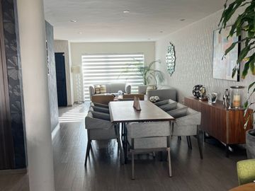 ESPECTACULAR RESIDENCIA EN JURIQUILLA