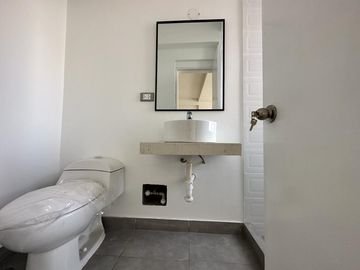 ¡OPORTUNIDAD! DEPARTAMENTO  EN SAN ISIDRO RECIÉN REMODELADO CON UNA GRAN UBICACIÓN