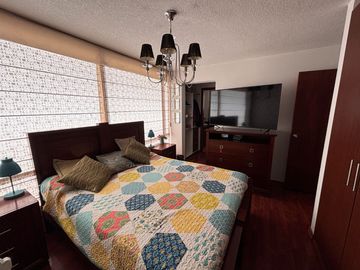 Casa en la Urbanización Colegio Francés - Norte de Quito