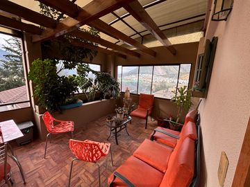 Casa en la Urbanización Colegio Francés - Norte de Quito