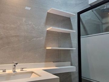 LINDA CASA DE ESTRENO EN VENTA - URB.ALAMEDA DEL BOULEVARD COUNTRY CLUB - PIURA