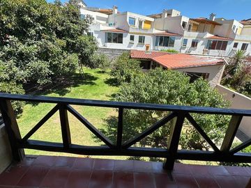 VENDO CASA EN CUMBAYÁ CON SUITE EN PLANTA BAJA