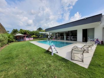 CASA EN SAN JOSE DE LAS VILLAS