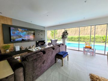 CASA EN SAN JOSE DE LAS VILLAS