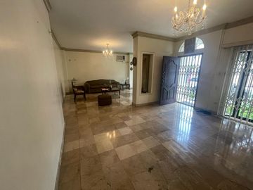 CIUDADELA URDENOR 1, VENDO PRECIOSA, LUJOSA  Y AMPLIA CASA, FULL ACABADOS, DOS PLANTAS