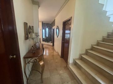 CIUDADELA URDENOR 1, VENDO PRECIOSA, LUJOSA  Y AMPLIA CASA, FULL ACABADOS, DOS PLANTAS