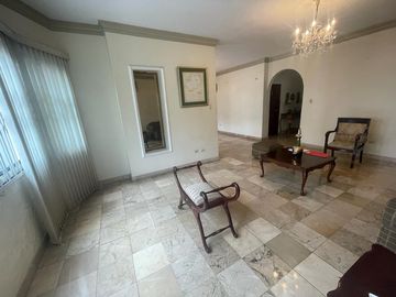 CIUDADELA URDENOR 1, VENDO PRECIOSA, LUJOSA  Y AMPLIA CASA, FULL ACABADOS, DOS PLANTAS