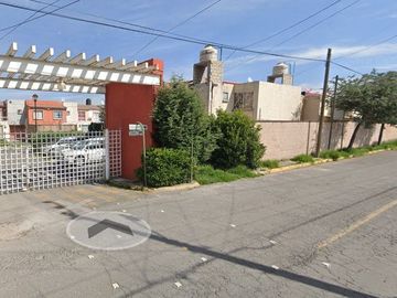 CASA EN PRIVADA OYAMEL, COL. LIBERTAD, ATIZAPAN. ¡NO CRÉDITOS!