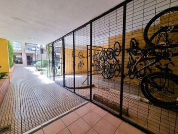 METRO U.DE CHILE VENTA DEPTO 2 DORM.+ 2 BAÑOS+1 BODEGA.