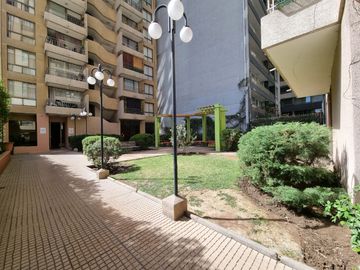 METRO U.DE CHILE VENTA DEPTO 2 DORM.+ 2 BAÑOS+1 BODEGA.