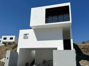Casa en Venta, Fraccionamiento Alamo Sur Etapa 3, Santiago Nuevo Leon