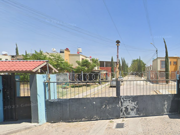 ¡Aprovecha esta gran oportunidad de hacer crecer tu Patrimonio! Casa En Remate Bancario Celaya, Guanajuato, México