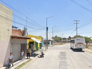 ¡Aprovecha esta gran oportunidad de hacer crecer tu Patrimonio! Casa En Remate Bancario Celaya, Guanajuato, México