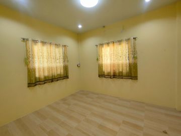 Single-storey detached house for sale Price lower than market, area 100 sq m., Soi Plai Na, Pho Rai Wan Subdistrict, Mueang District, Phetchaburi Prov