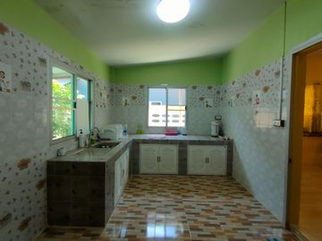 Single-storey detached house for sale Price lower than market, area 100 sq m., Soi Plai Na, Pho Rai Wan Subdistrict, Mueang District, Phetchaburi Prov