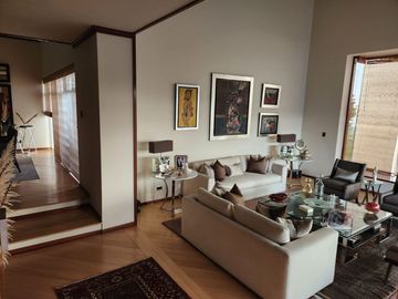 VENTA DE HERMOSA CASA EN LAS CASUARINAS