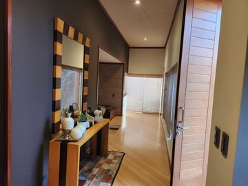 VENTA DE HERMOSA CASA EN LAS CASUARINAS
