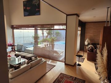 VENTA DE HERMOSA CASA EN LAS CASUARINAS