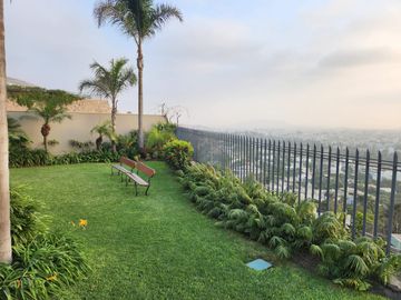 VENTA DE HERMOSA CASA EN LAS CASUARINAS