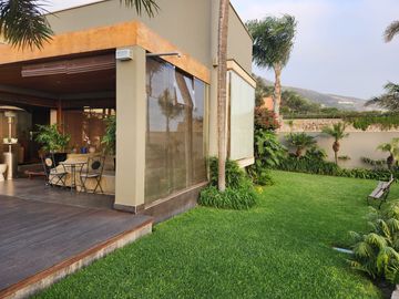 VENTA DE HERMOSA CASA EN LAS CASUARINAS