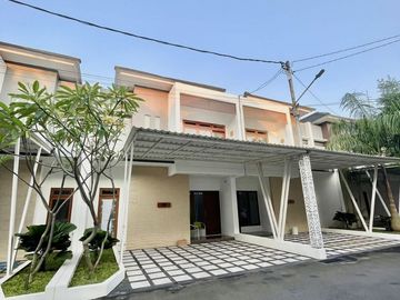 Rumah Baru 2 Lantai Ciganjur Jakarta Selatan Dekat Tol Andara Nego