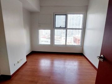 1bedroom condo in makati paseo de roces rent to own near don bosco rcbc gt tower makati