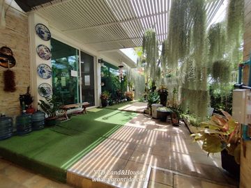 For Sale/rent 2-storey detached house near the BTS, Phonpailin Thorntara Village (English version below)