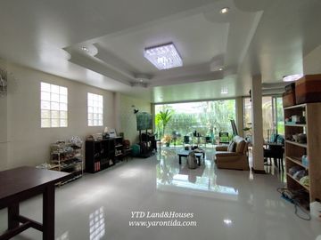For Sale/rent 2-storey detached house near the BTS, Phonpailin Thorntara Village (English version below)