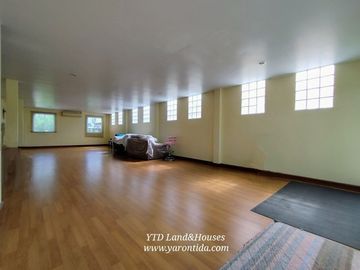 For Sale/rent 2-storey detached house near the BTS, Phonpailin Thorntara Village (English version below)
