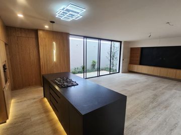 CASA NUEVA en VENTA ALAMOS TRES MARIAS