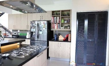 House and Lot For Sale in Clark Sun Valley at Pampanga