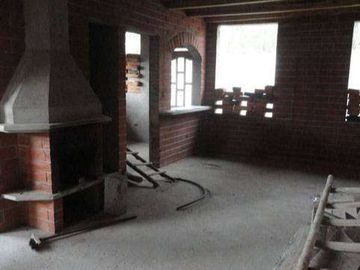 Venta de casa de campo en obra negra en Otavalo