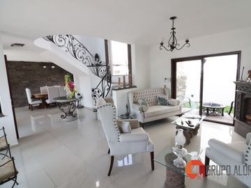 VENTA DE CASA EN JURICA MISIONES  VC04
