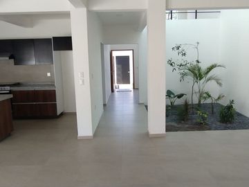VENTA DE CASA NUEVA CON RECÁMARA EN PLANTA BAJA EN LAS FINCAS, JIUTEPEC