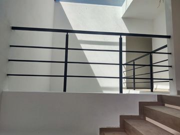 VENTA DE CASA NUEVA CON RECÁMARA EN PLANTA BAJA EN LAS FINCAS, JIUTEPEC