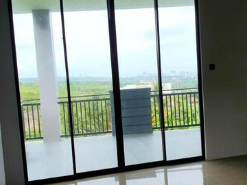 Modern-Style Four Bedrooms House in Uphill