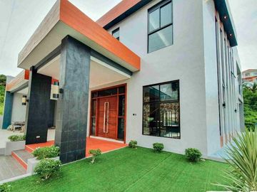 Modern-Style Four Bedrooms House in Uphill