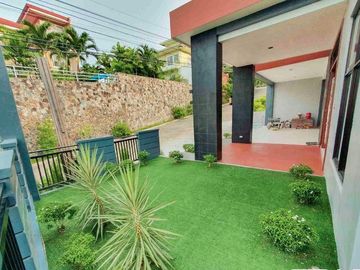Modern-Style Four Bedrooms House in Uphill