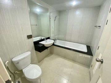 Golden Coast, sea view condo, Bang Phra, Sriracha, near Sukhumvit.