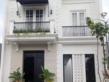 Townhouse Baru Bonus Kolam Renang di Rempoa Mulai Dari 2,77 M Sj