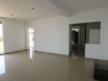HERMOSA CASA EN ALQUILER – LA MARIPOSA - LOS EJIDOS - PIURA