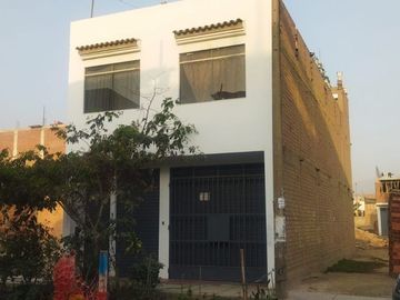 Casa En Venta En La Urbanizacion La Alameda De Huachipa.