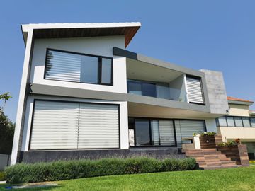 Casa en Venta en La Vista Country Club, 4 Recámaras y Espectacular Vista a Campo de Golf