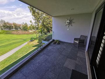 Casa en Venta en La Vista Country Club, 4 Recámaras y Espectacular Vista a Campo de Golf